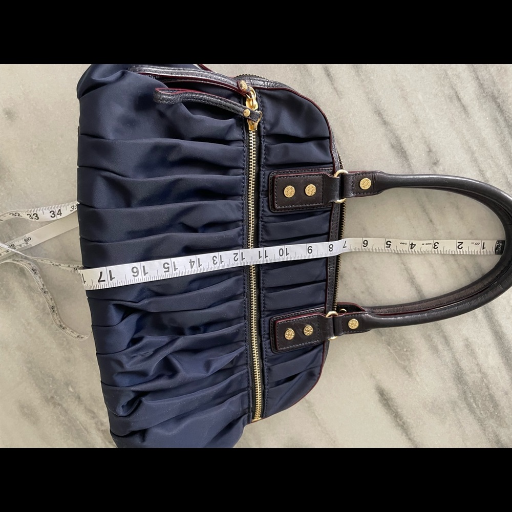 MZ Wallace Navy Bedford Bea Pleated Satchel Bag EUC  w/ neutral lining. AWESOME - Picture 8 of 16
